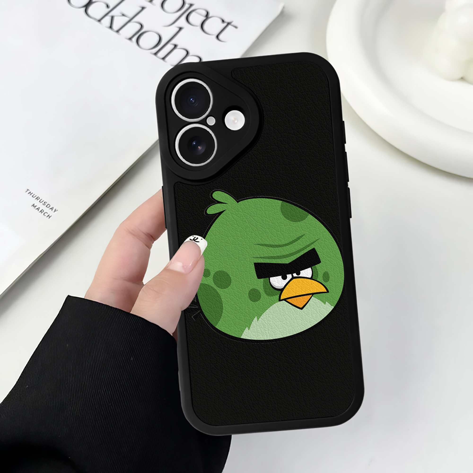 （画像用） Angry Birds アングリーバード 【iPhone 16シリーズ対応】シリコンスマホケース（レザー調） 材質：シリコン